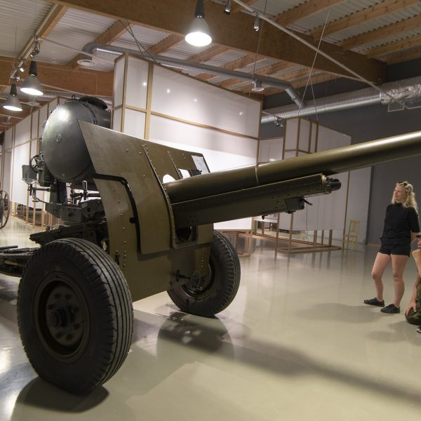 Feltkanon i utstillingen på Grønsvik kystfort, Lurøy