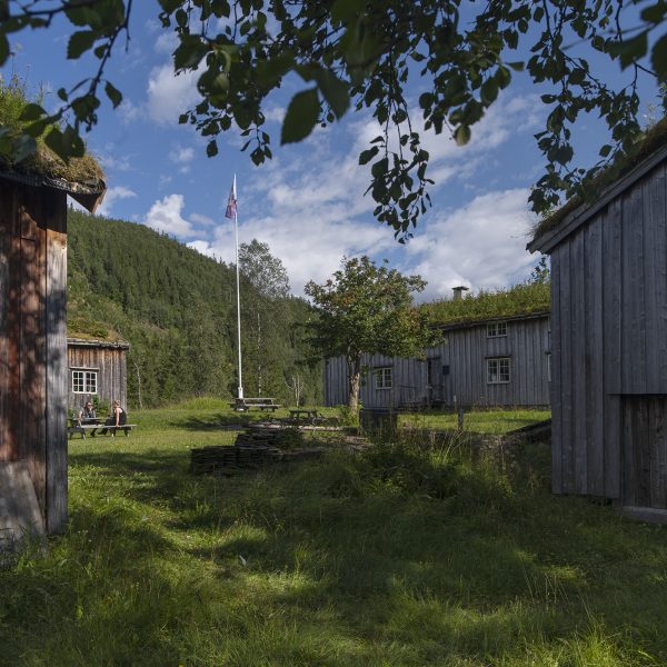 Hus på Strøm minnetun